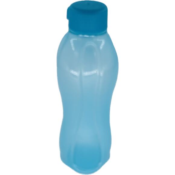 Tupperware Water Bottle 16 Oz Blue Plastic Imperfect Eco Friendly Sports Quench - Picture 1 of 6